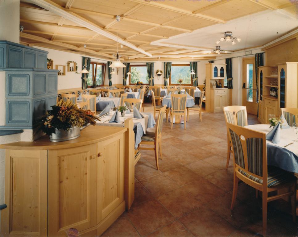 Gasthof Hotel Woehrmaurer Feldthurns Luaran gambar